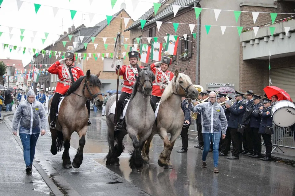 Schützenfest Sonntag Vormittag 2018 – Foto 203