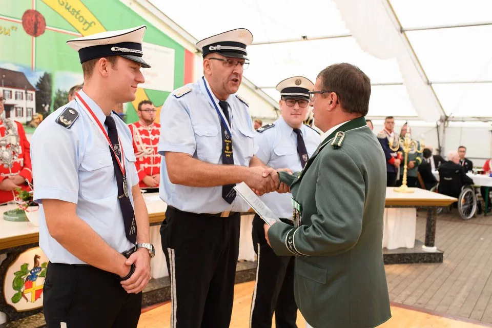 Schützenfest Sonntag Vormittag 2018 – Foto 359
