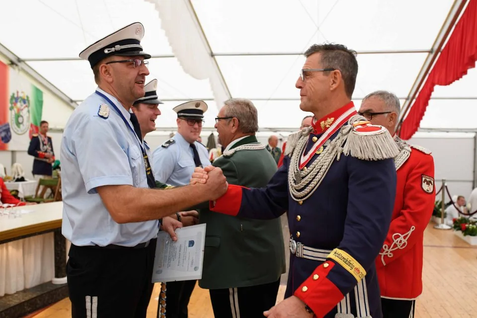 Schützenfest Sonntag Vormittag 2018 – Foto 375