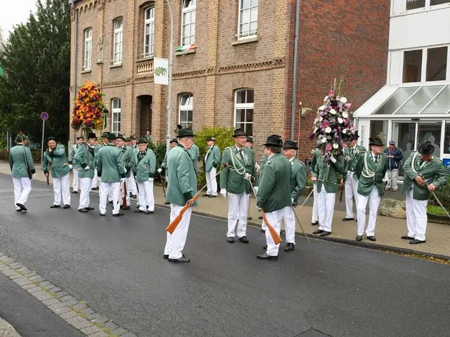 Schützenfest Sonntag Vormittag 2018 – Vorschau 9