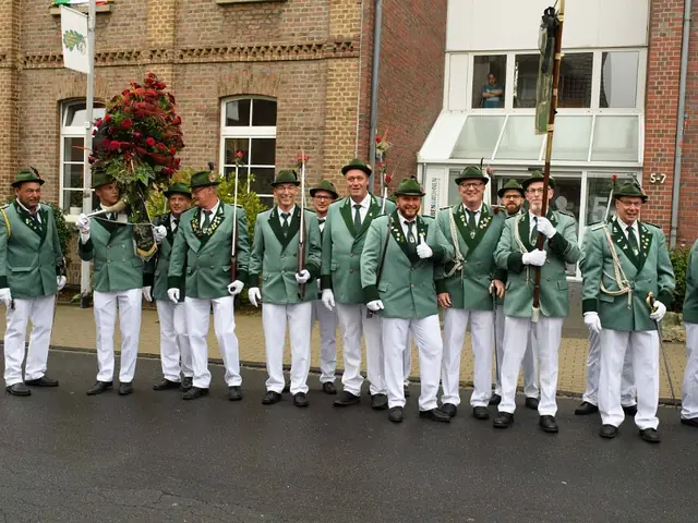 Schützenfest Sonntag Vormittag 2018 – Vorschau 21