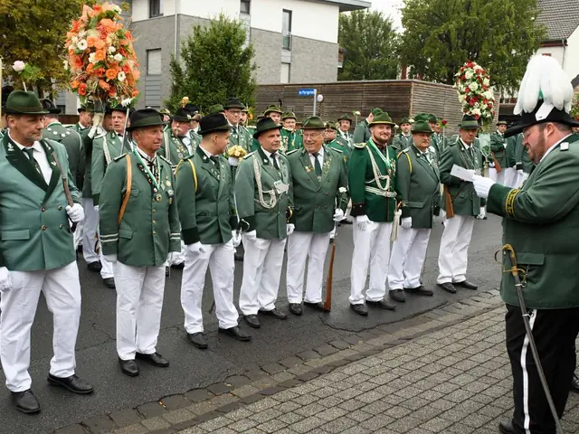 Schützenfest Sonntag Vormittag 2018 – Vorschau 31