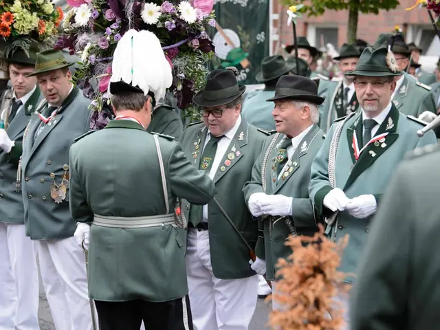 Schützenfest Sonntag Vormittag 2018 – Vorschau 38