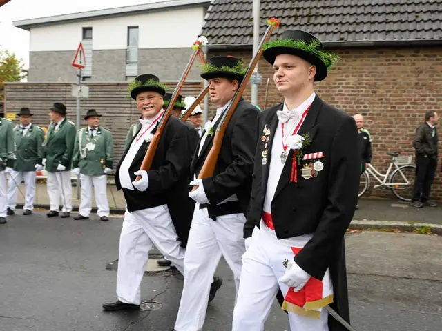 Schützenfest Sonntag Vormittag 2018 – Vorschau 52