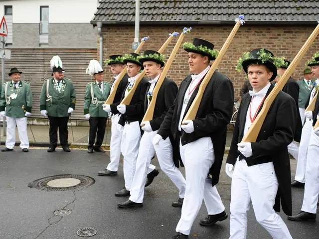 Schützenfest Sonntag Vormittag 2018 – Vorschau 54