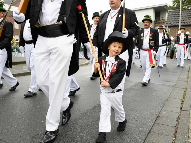 Schützenfest Sonntag Vormittag 2018 – Vorschau 56