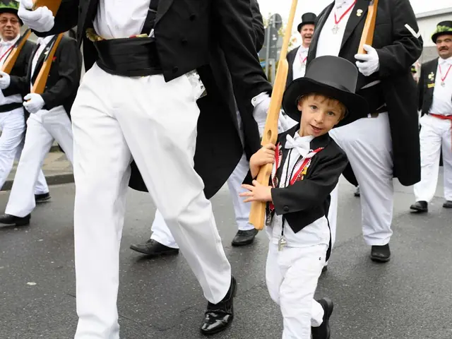 Schützenfest Sonntag Vormittag 2018 – Vorschau 57