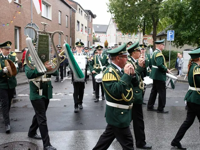 Schützenfest Sonntag Vormittag 2018 – Vorschau 71
