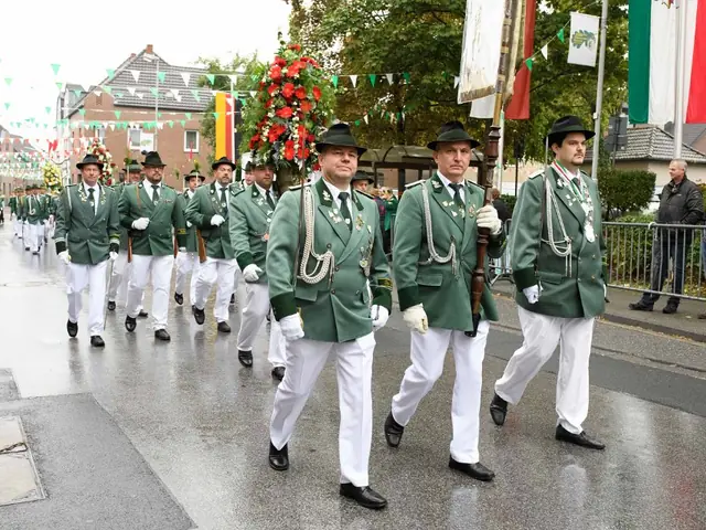 Schützenfest Sonntag Vormittag 2018 – Vorschau 77