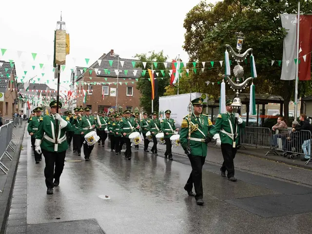 Schützenfest Sonntag Vormittag 2018 – Vorschau 81