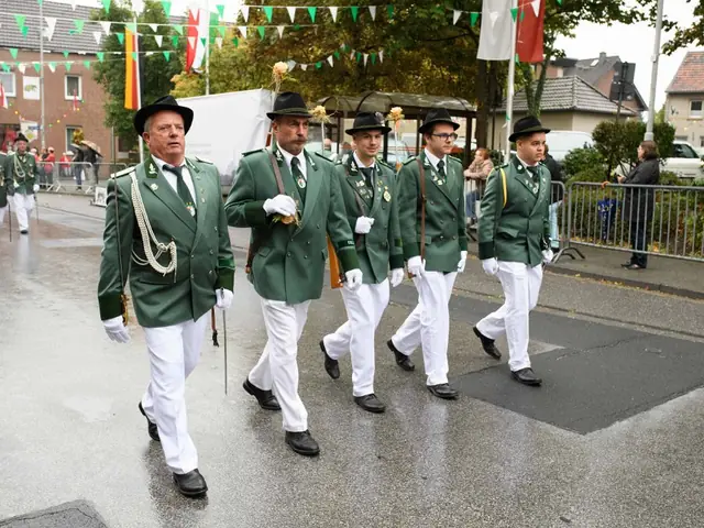 Schützenfest Sonntag Vormittag 2018 – Vorschau 84