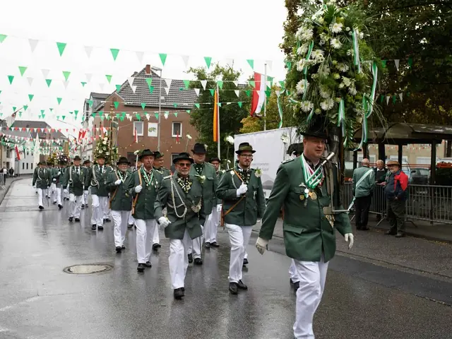 Schützenfest Sonntag Vormittag 2018 – Vorschau 86