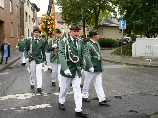 Schützenfest Sonntag Vormittag 2018 – Vorschau 95