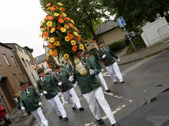 Schützenfest Sonntag Vormittag 2018 – Vorschau 96