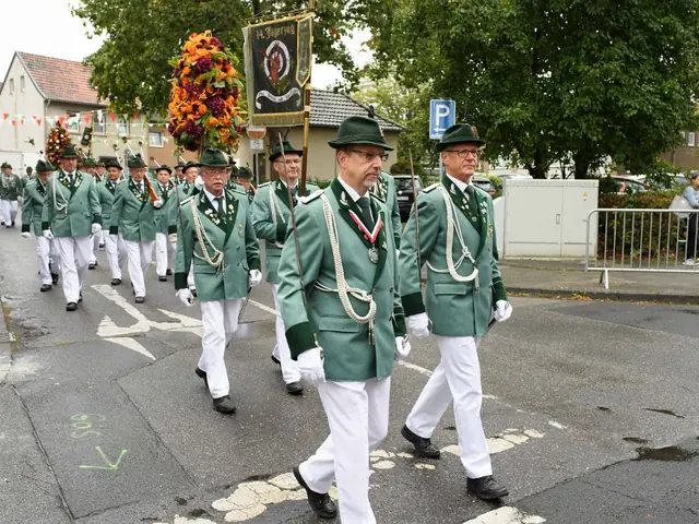Schützenfest Sonntag Vormittag 2018 – Vorschau 97