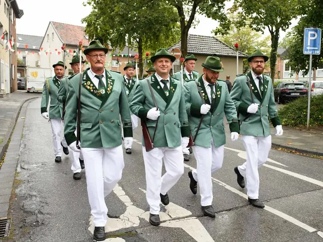 Schützenfest Sonntag Vormittag 2018 – Vorschau 102