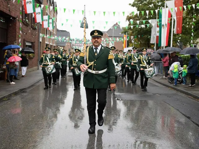 Schützenfest Sonntag Vormittag 2018 – Vorschau 133