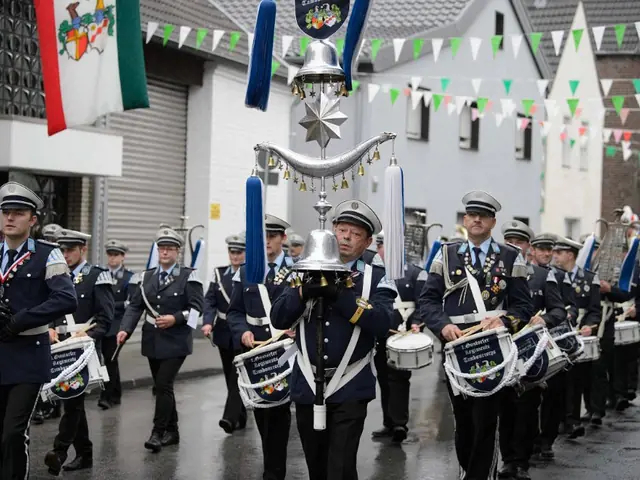 Schützenfest Sonntag Vormittag 2018 – Vorschau 141