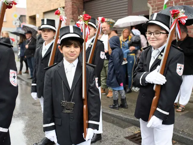 Schützenfest Sonntag Vormittag 2018 – Vorschau 156