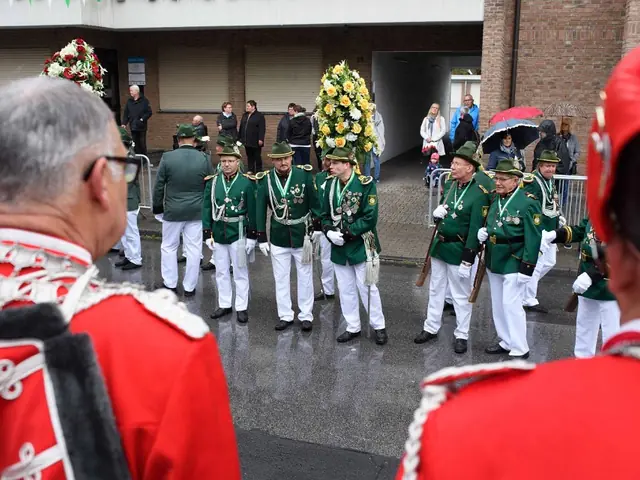 Schützenfest Sonntag Vormittag 2018 – Vorschau 158
