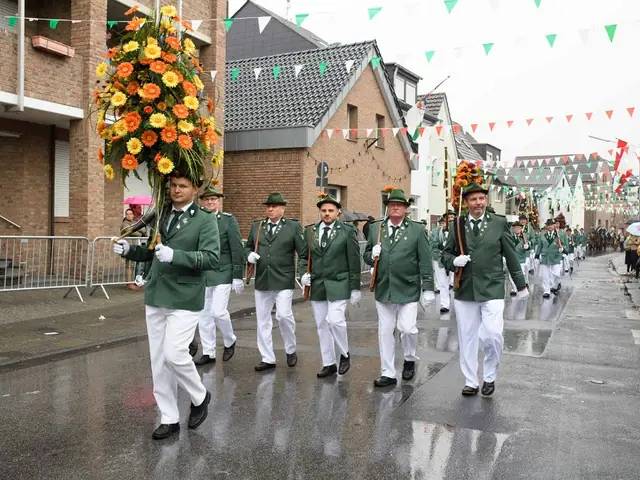 Schützenfest Sonntag Vormittag 2018 – Vorschau 167