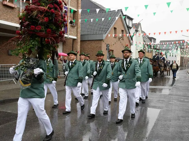 Schützenfest Sonntag Vormittag 2018 – Vorschau 174