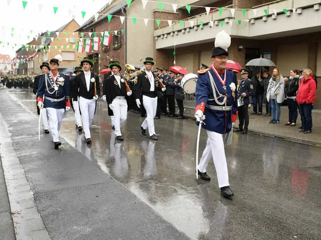 Schützenfest Sonntag Vormittag 2018 – Vorschau 185