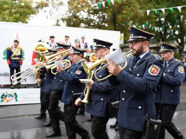Schützenfest Sonntag Vormittag 2018 – Vorschau 188