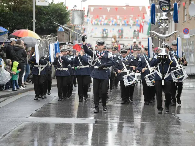Schützenfest Sonntag Vormittag 2018 – Vorschau 190