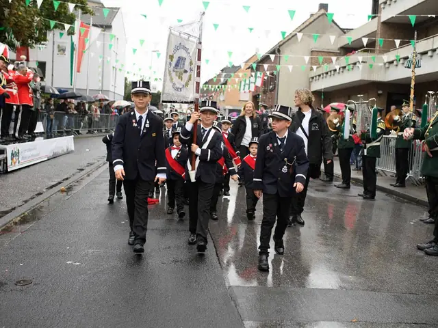 Schützenfest Sonntag Vormittag 2018 – Vorschau 195