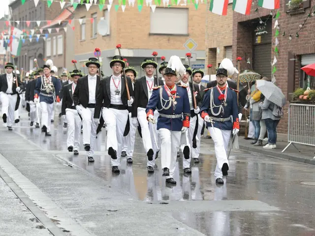 Schützenfest Sonntag Vormittag 2018 – Vorschau 211