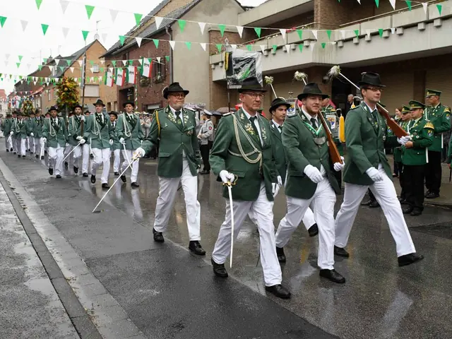 Schützenfest Sonntag Vormittag 2018 – Vorschau 216