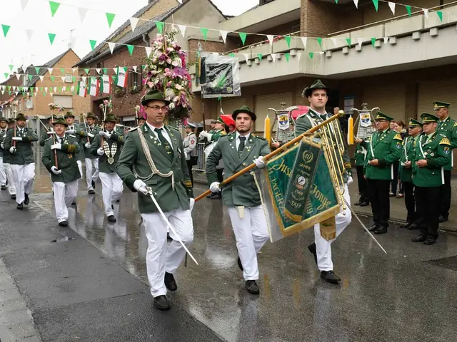 Schützenfest Sonntag Vormittag 2018 – Vorschau 224
