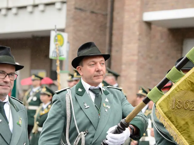 Schützenfest Sonntag Vormittag 2018 – Vorschau 231