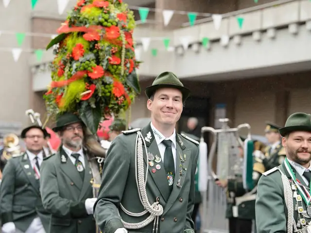 Schützenfest Sonntag Vormittag 2018 – Vorschau 232