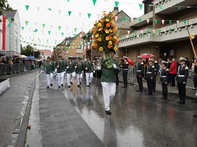 Schützenfest Sonntag Vormittag 2018 – Vorschau 245