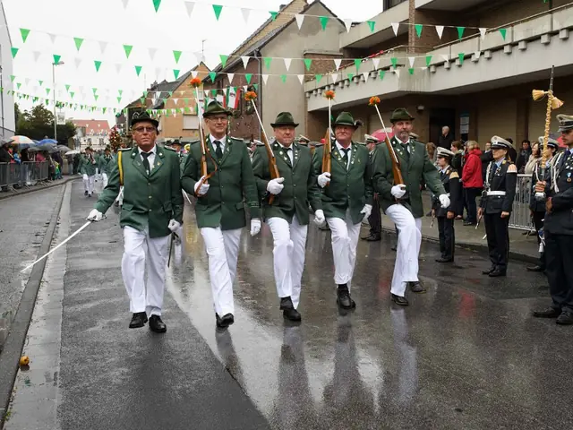 Schützenfest Sonntag Vormittag 2018 – Vorschau 246