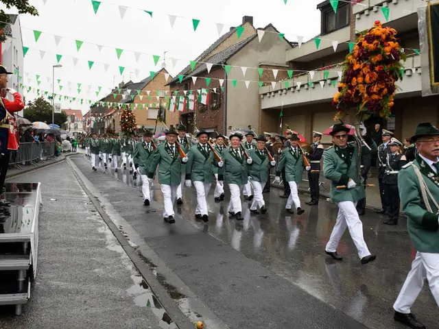 Schützenfest Sonntag Vormittag 2018 – Vorschau 248