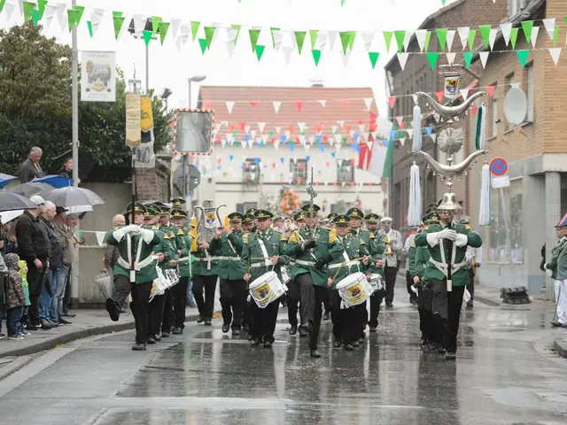 Schützenfest Sonntag Vormittag 2018 – Vorschau 255