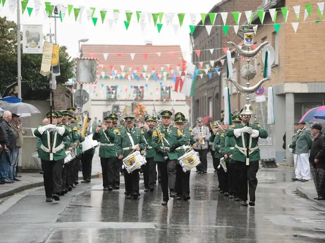 Schützenfest Sonntag Vormittag 2018 – Vorschau 257