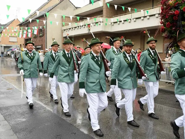 Schützenfest Sonntag Vormittag 2018 – Vorschau 259