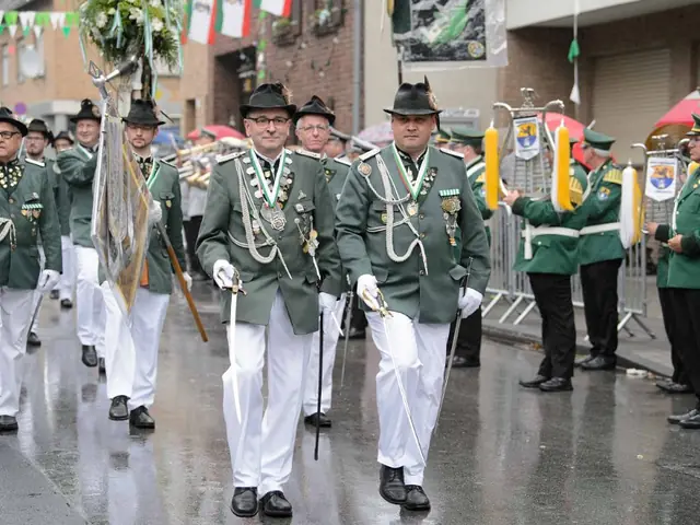 Schützenfest Sonntag Vormittag 2018 – Vorschau 273