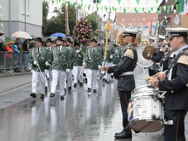 Schützenfest Sonntag Vormittag 2018 – Vorschau 277