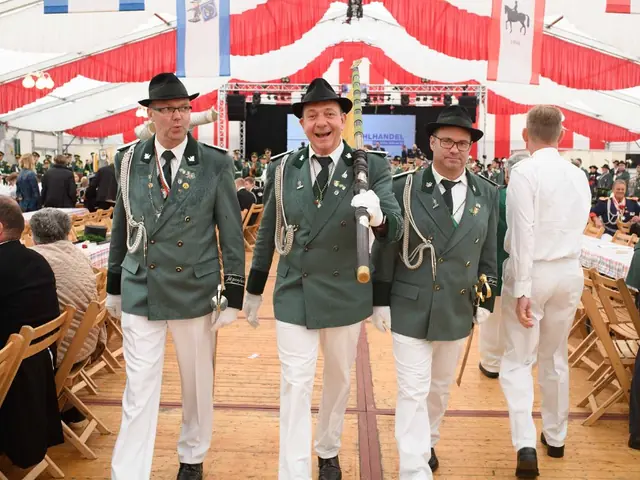 Schützenfest Sonntag Vormittag 2018 – Vorschau 278