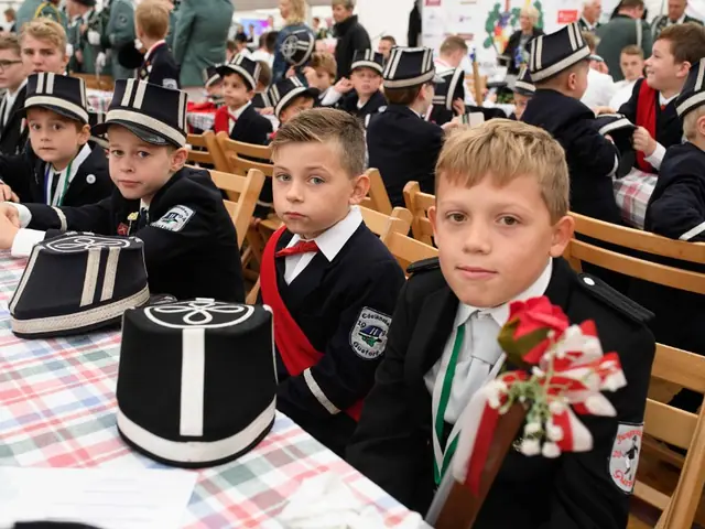 Schützenfest Sonntag Vormittag 2018 – Vorschau 284