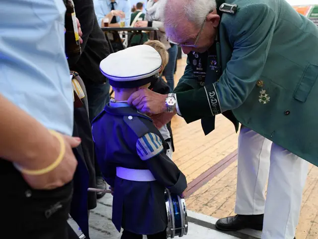 Schützenfest Sonntag Vormittag 2018 – Vorschau 301