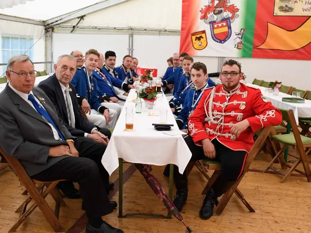 Schützenfest Sonntag Vormittag 2018 – Vorschau 312