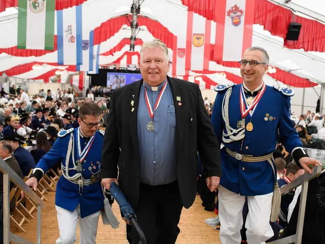 Schützenfest Sonntag Vormittag 2018 – Vorschau 314