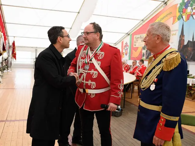 Schützenfest Sonntag Vormittag 2018 – Vorschau 315