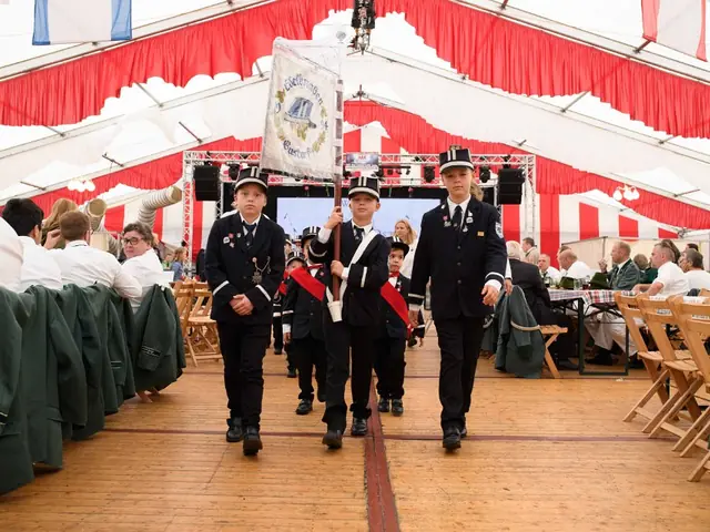 Schützenfest Sonntag Vormittag 2018 – Vorschau 326